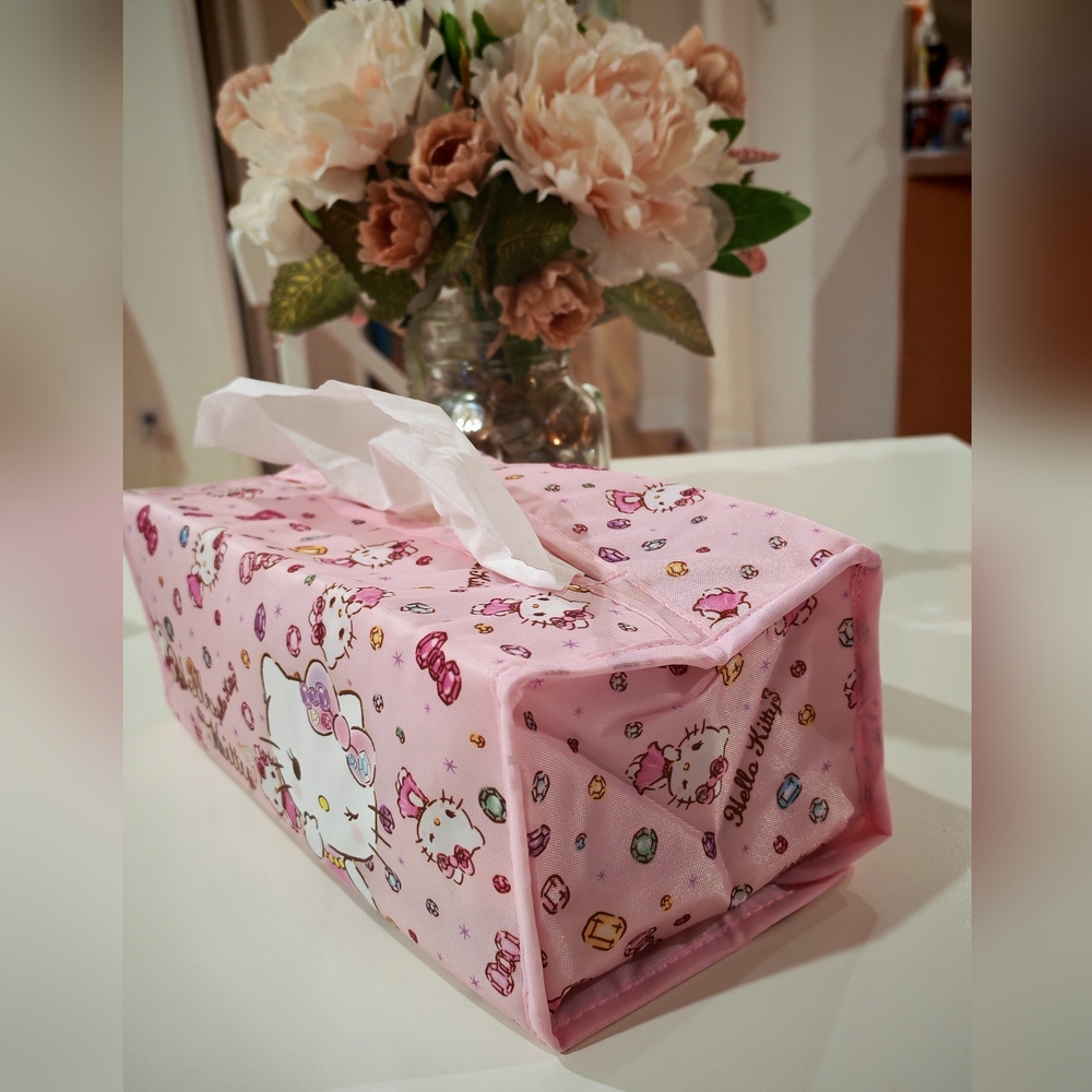 Hello Kitty Tissue Box Cover - Picture 2 of 5